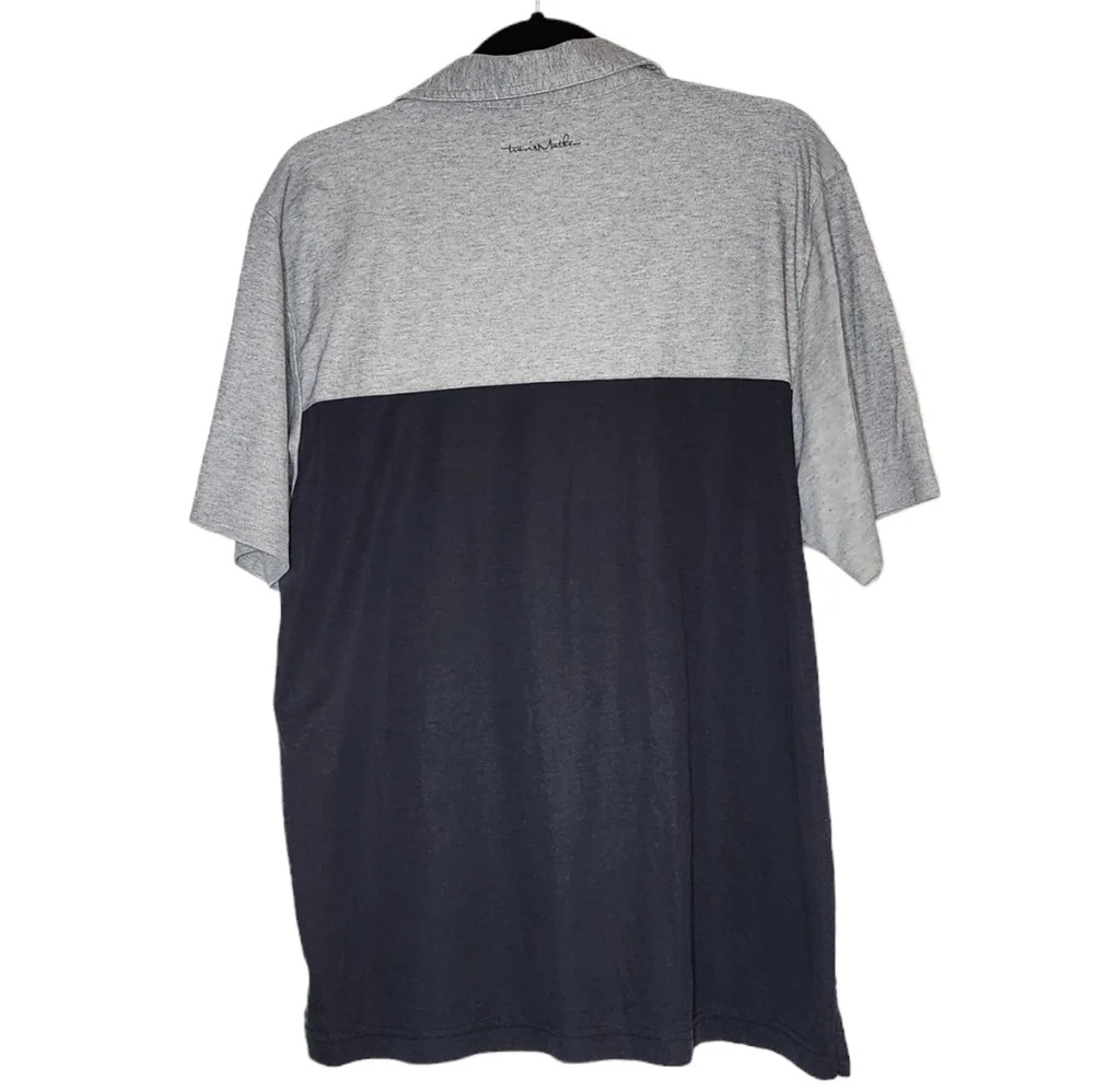 Travis Mathew Four B's Polo.‎ Grey navy blue. Men's size Large.